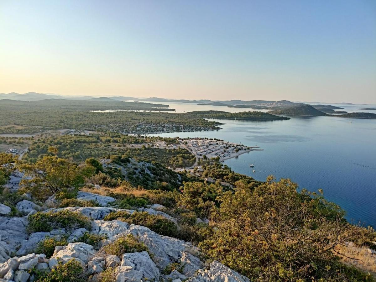 Buqez Resort, Vila 51 Драге Екстериор снимка