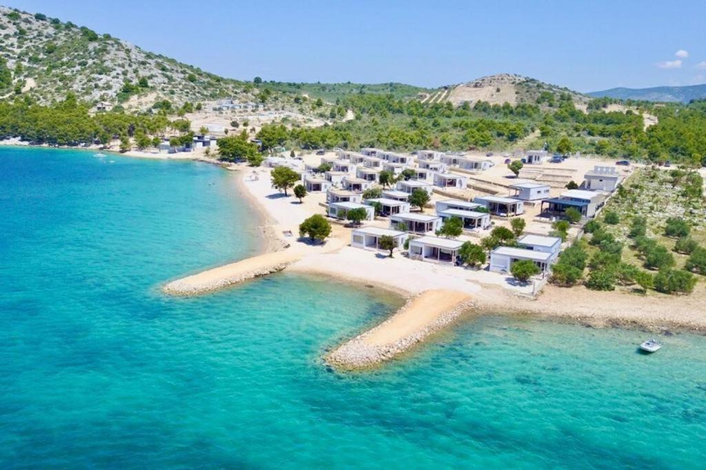 Buqez Resort, Vila 51 Драге Екстериор снимка